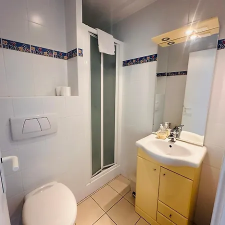 Large, Light And Modern 2 Bedroomed In With Sea Views, Pool And Lovely Terrace - 1503 Apartment